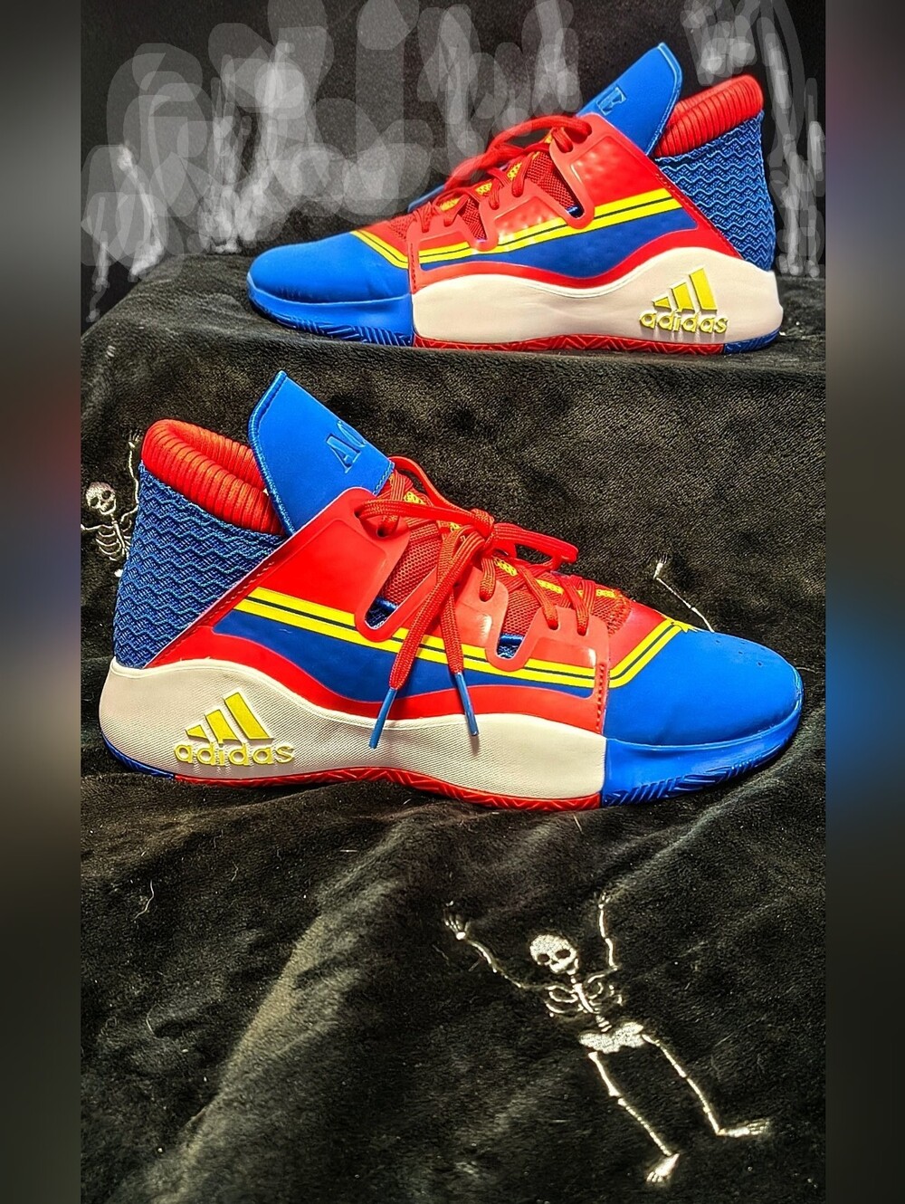 +2019+ NWOTMarvel x Adidas (Pro Vision) 'Heroes Among Us: Captain Marvel'. . .